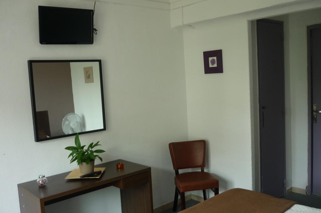 L'Hospitalet Saint Charles Hotel Монпелие Стая снимка