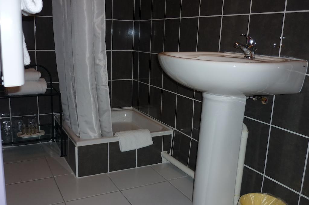 L'Hospitalet Saint Charles Hotel Монпелие Стая снимка
